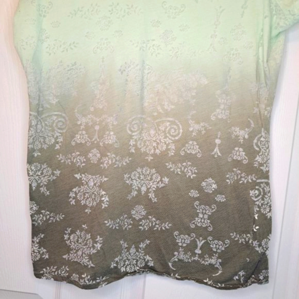 Calvin Klein Jeans Lighweight Sheer Floral Green Gray Ombre Top Size Large - Picture 4 of 6